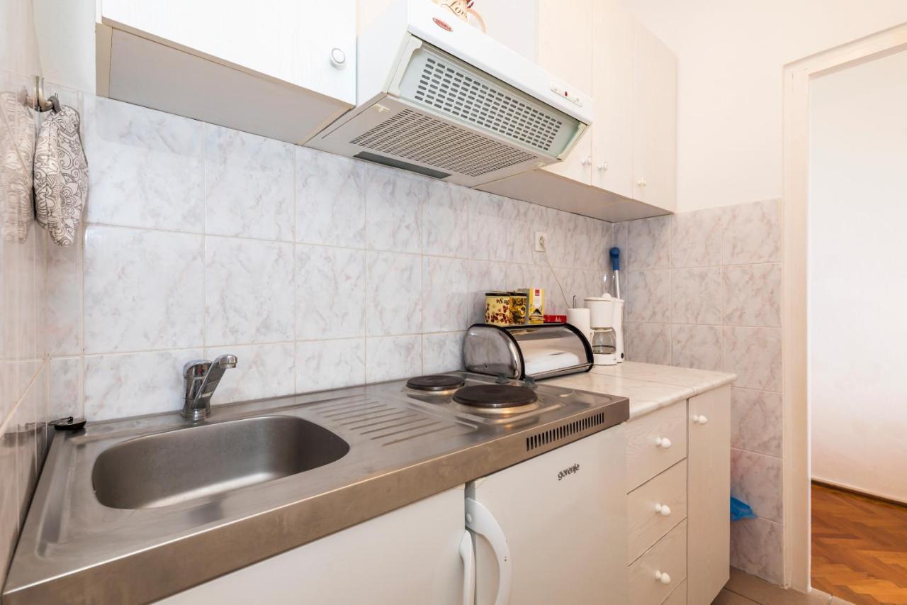 Apartment Muzic Mali Lošinj Eksteriør bilde