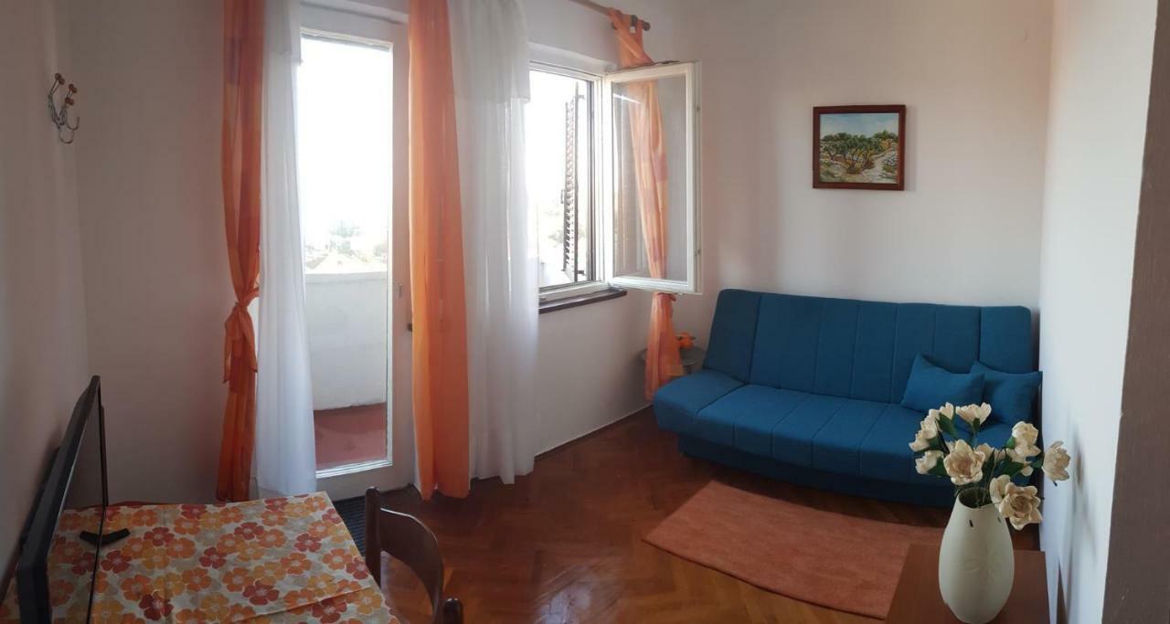 Apartment Muzic Mali Lošinj Eksteriør bilde